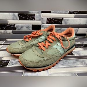Saucony Womens Jazz Low Pro S1866-207 Mint Green Casual Shoes Sneakers Size 9
